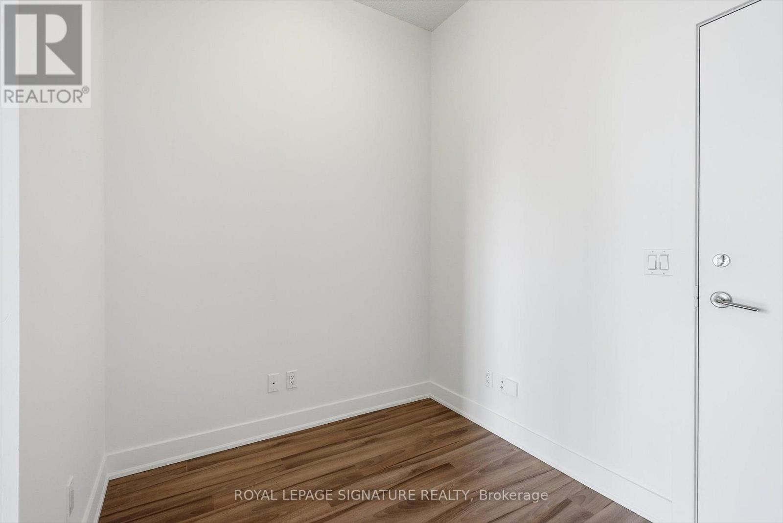 #PH7 28 LINDEN STREET - 31