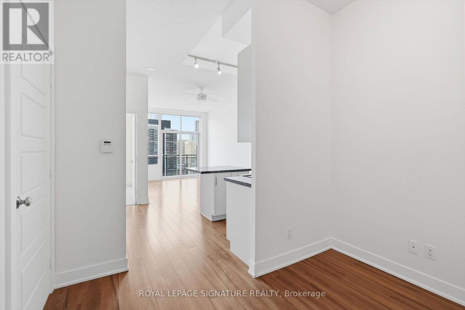 #PH7 28 LINDEN STREET - 8