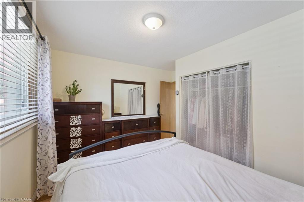 80 WEICHEL Street - Image 17