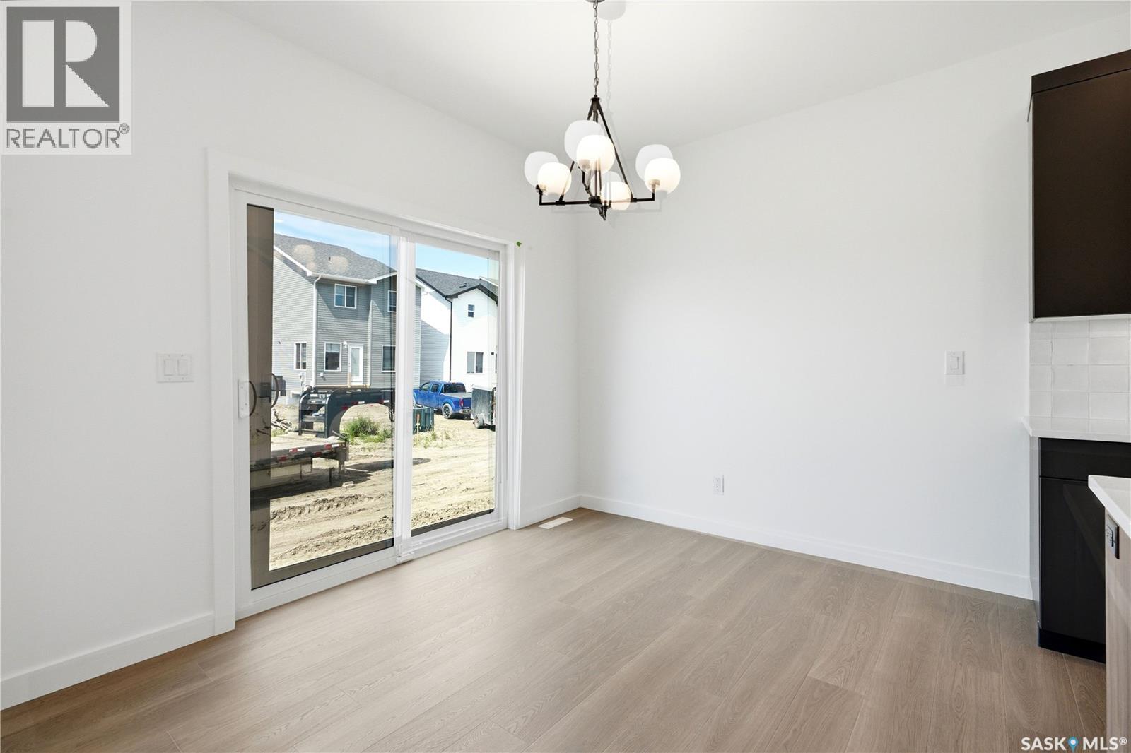 255 Doran WAY - Image 15