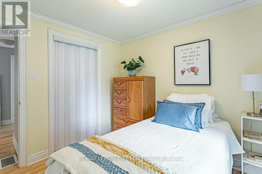 380 MAGNOLIA CRESCENT - 21