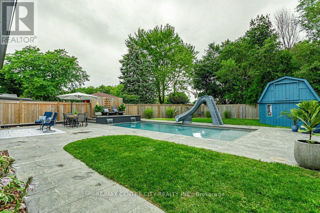 380 MAGNOLIA CRESCENT - 31