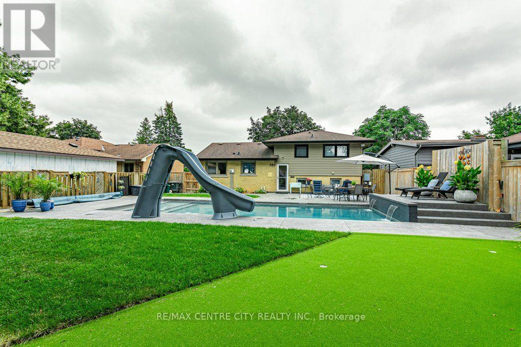 380 MAGNOLIA CRESCENT - Image 35