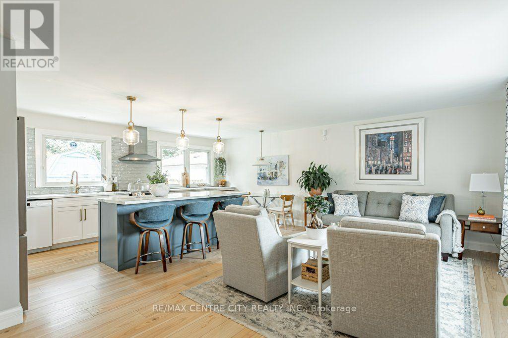 380 MAGNOLIA CRESCENT - 5