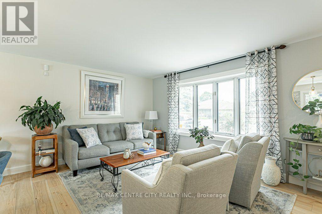 380 MAGNOLIA CRESCENT - 7