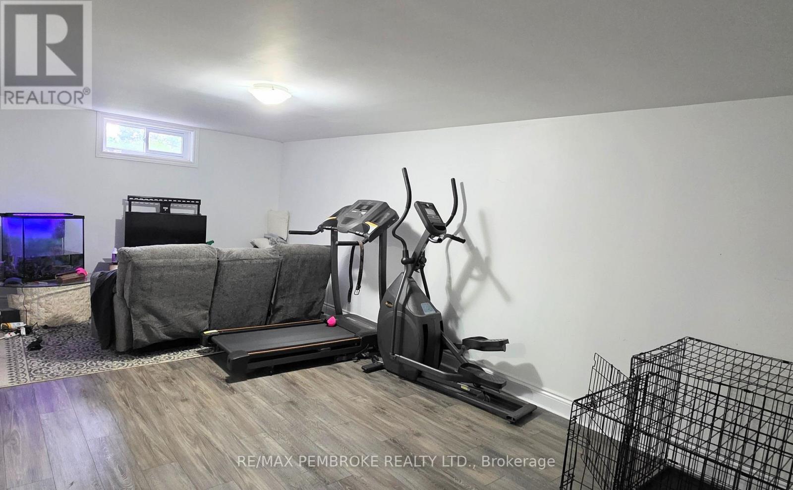 4 Bed, 2 Bath House for Rent in Petawawa – 32 PARK DRIVE, Petawawa – MLS# X13632652 - Image 13