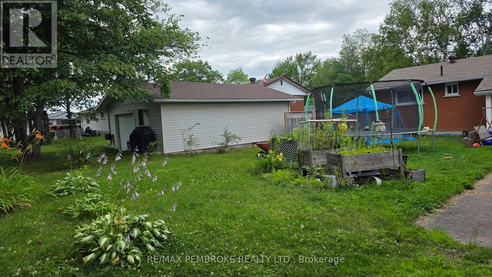 4 Bed, 2 Bath House for Rent in Petawawa – 32 PARK DRIVE, Petawawa – MLS# X13632652 - Image 15