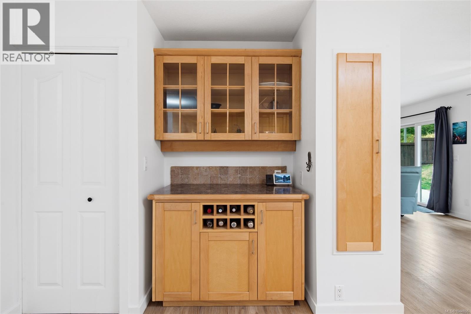 2151 11th Ave - Image 8