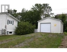35 Cliffside Avenue thumbnail 4