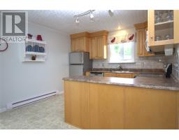 35 Cliffside Avenue thumbnail 5