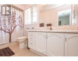 18 Hesse Crescent, Ottawa, ON K2S1E4 Photo 14