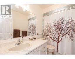 18 Hesse Crescent, Ottawa, ON K2S1E4 Photo 17