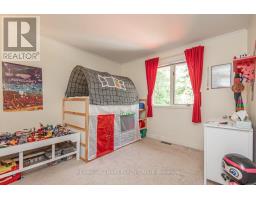 18 Hesse Crescent, Ottawa, ON K2S1E4 Photo 19