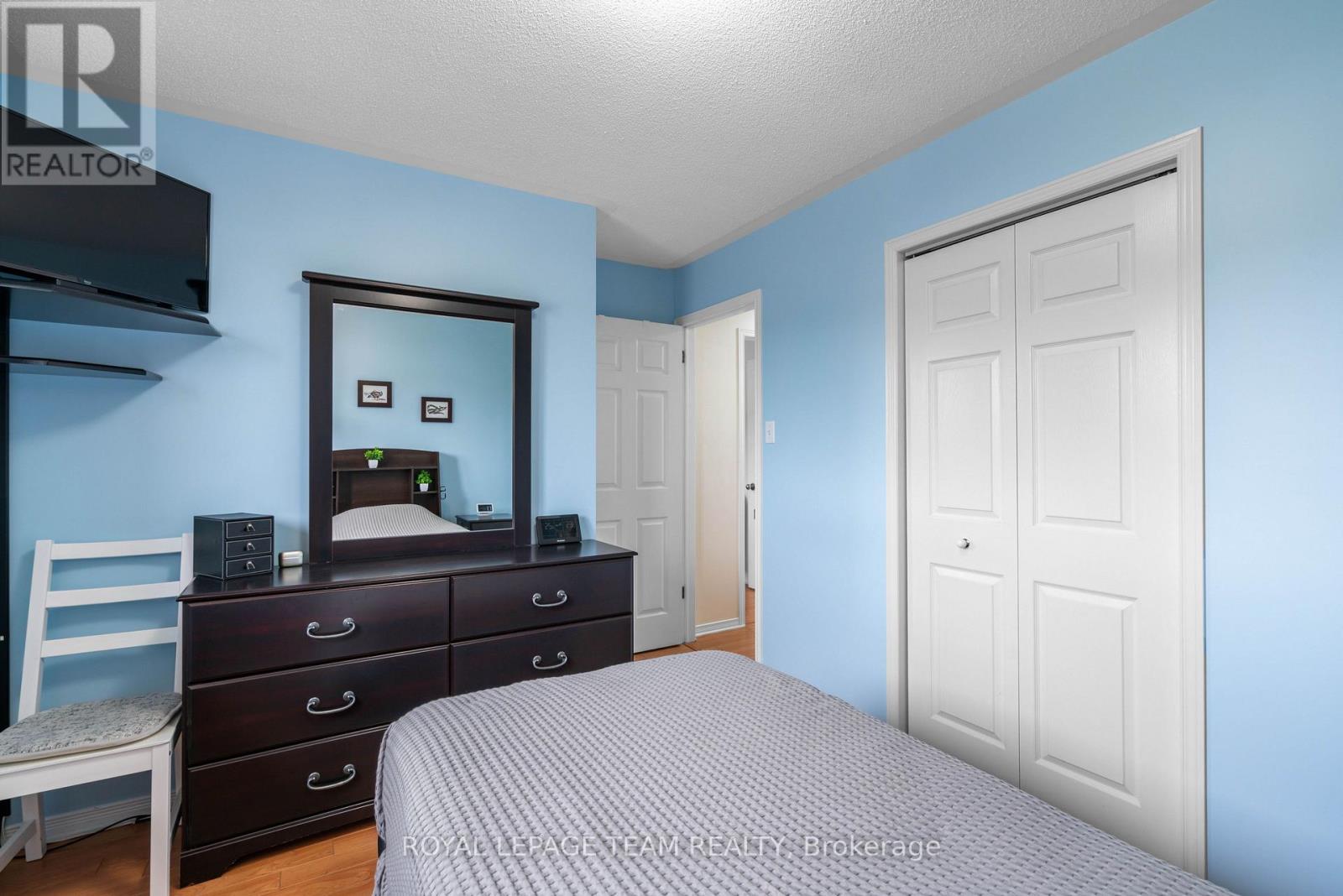 2 BILLINGS AVENUE W - 19