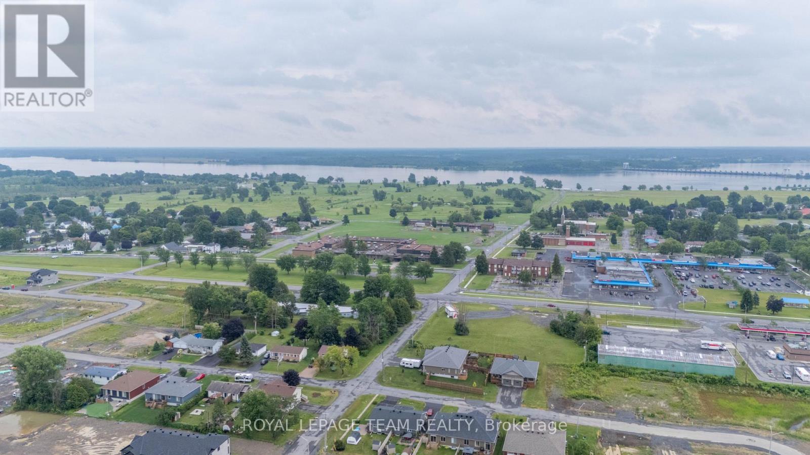 2 BILLINGS AVENUE W - Image 38