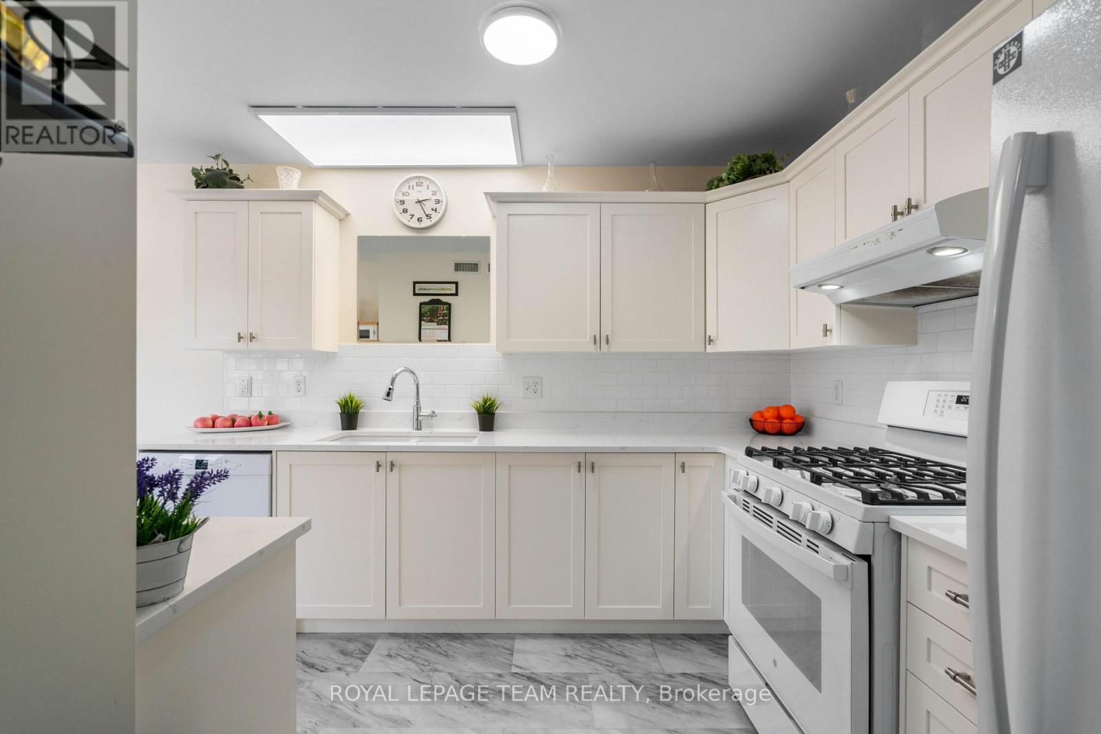 2 BILLINGS AVENUE W - Image 5