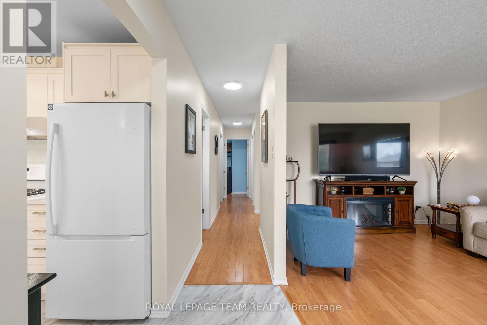 2 BILLINGS AVENUE W - Image 7