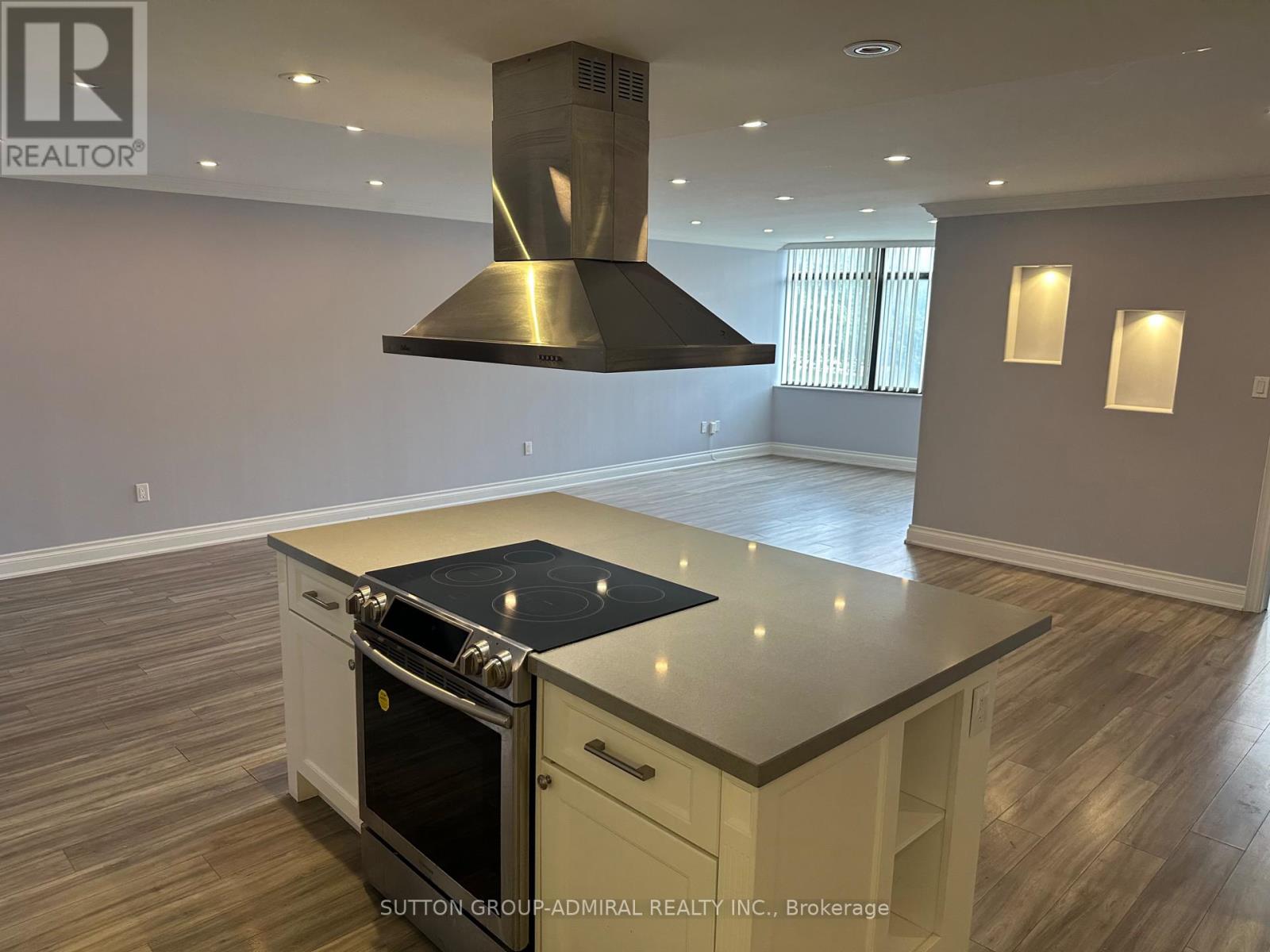 #206 1201 STEELES AVENUE - 5