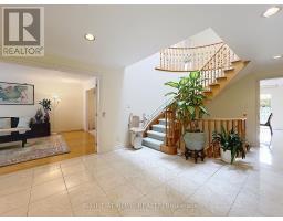 Eating area - 150 Holmes Avenue, Toronto, ON M2N4M6 Photo 11