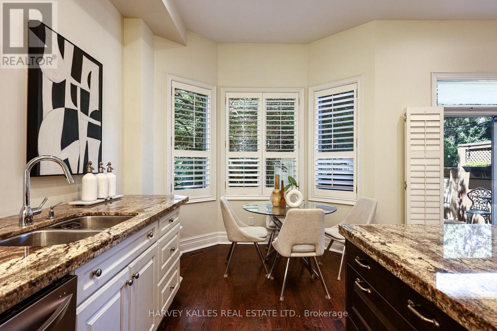 30 WALDER AVENUE - 19