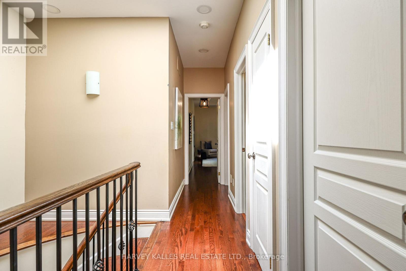 30 WALDER AVENUE - 25