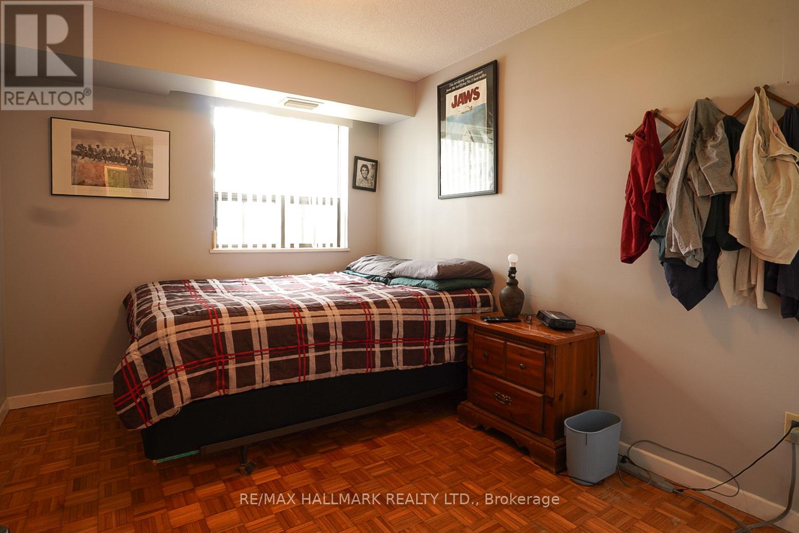 #203 3734 ST CLAIR AVENUE E - Image 12
