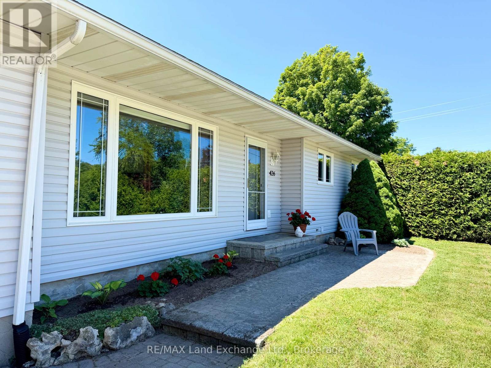 426 CATHERINE STREET - Image 32