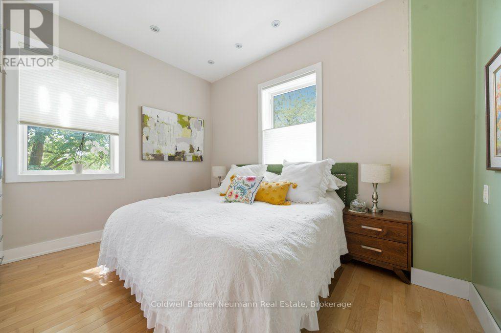 96 GROVE STREET - Image 28