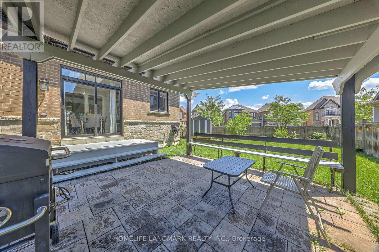 62 LADDER CRESCENT - 25