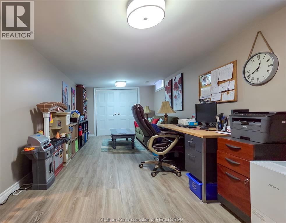 58 HARVEST CRESCENT - 32