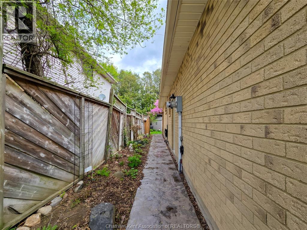 58 HARVEST CRESCENT - 48