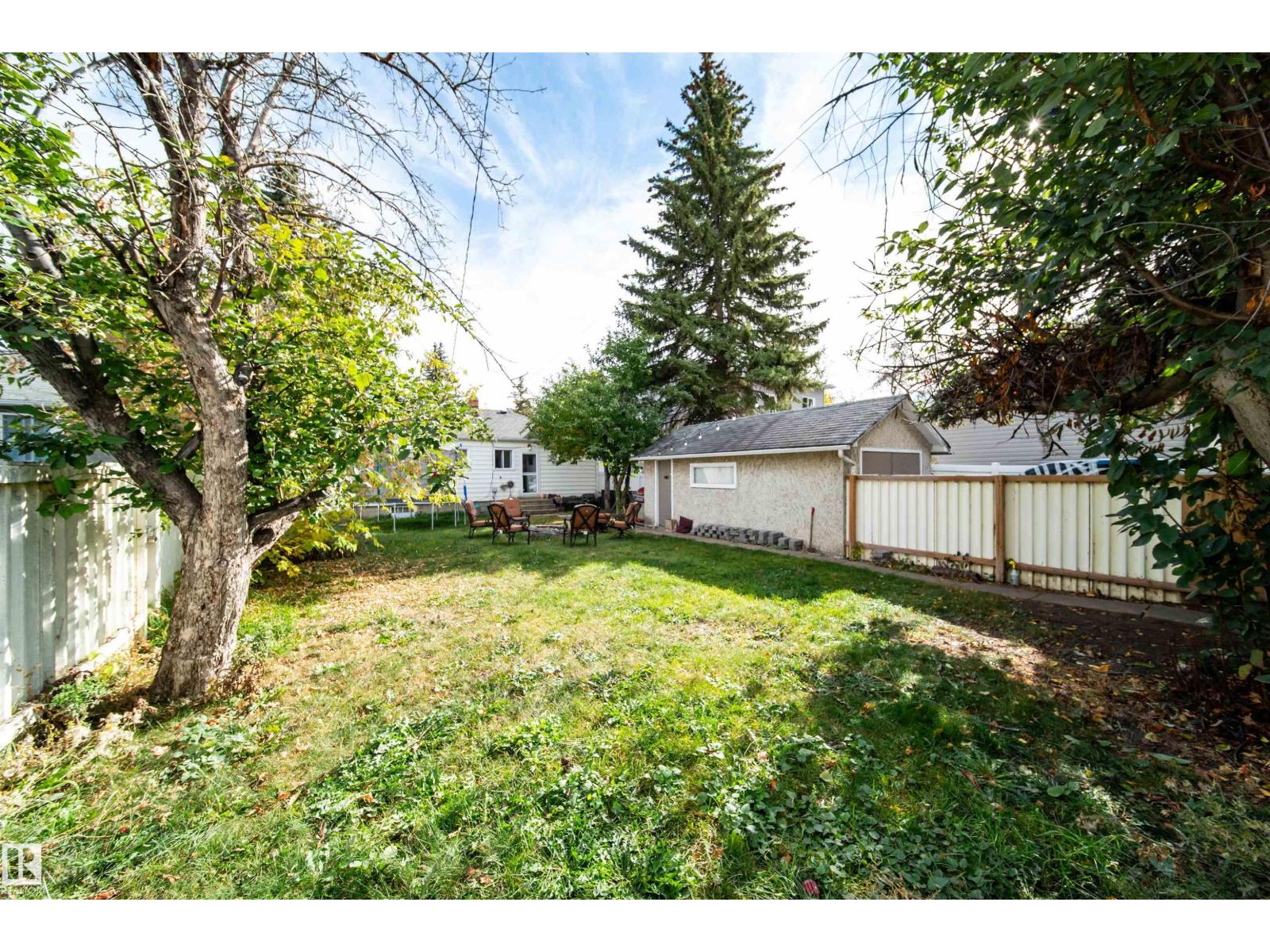 7910 75 ST NW - 20