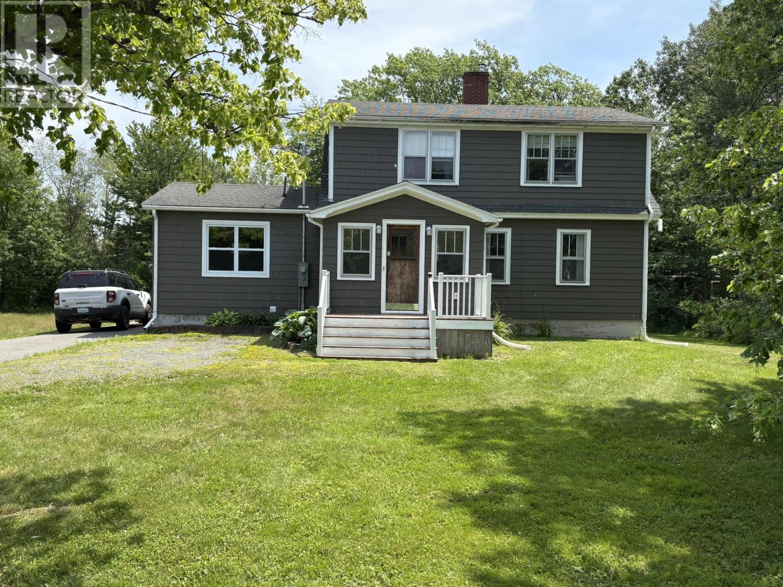 86 MAPLE Avenue