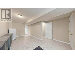 2138 Eglinton Avenue W, Toronto, ON M6E2K8 Photo 20