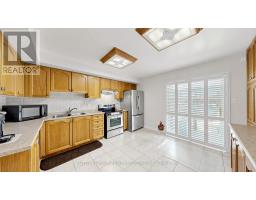 Laundry room - 2138 Eglinton Avenue W, Toronto, ON M6E2K8 Photo 7