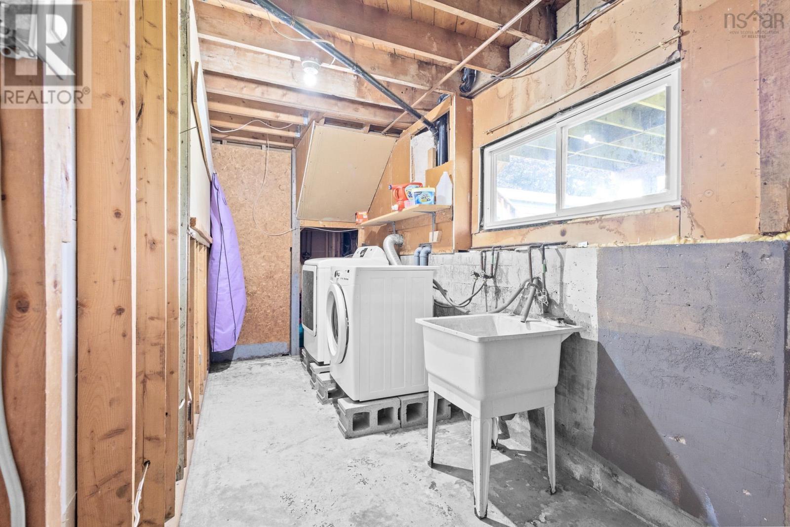 43 Candlewood Lane - 38