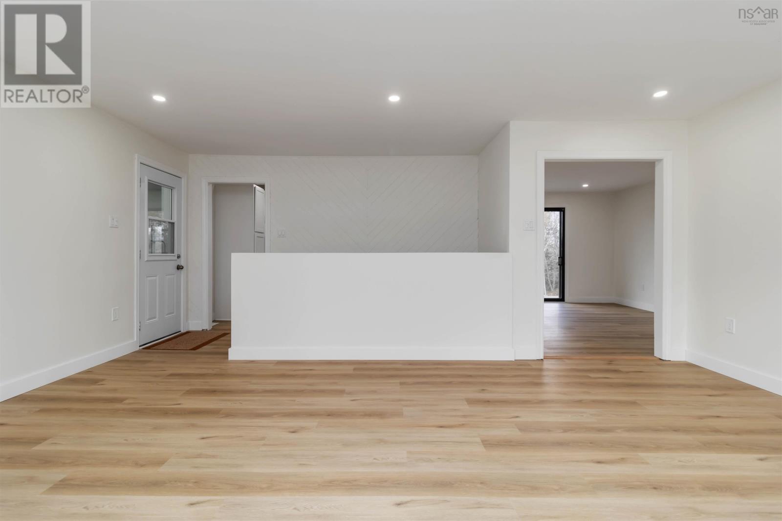 27 Countway Road - 11