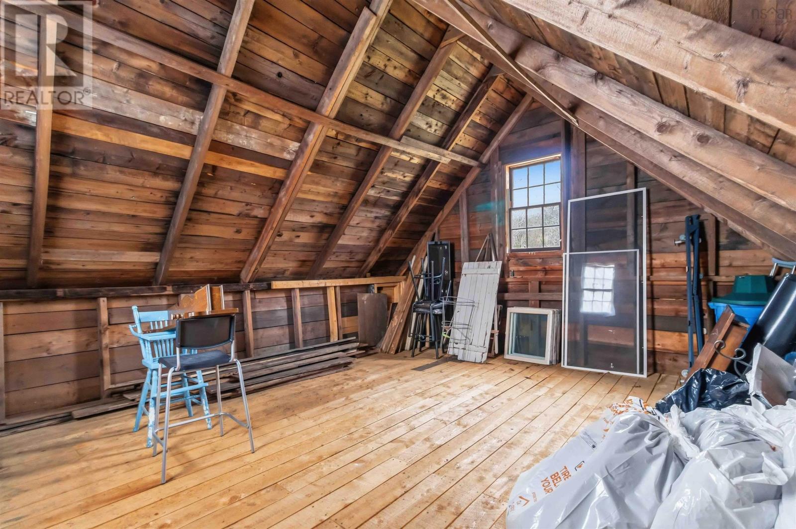 937 King Street - 32
