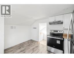 100 Green Mountain Road E, Stoney Creek, ON L8J2W4 Photo 34