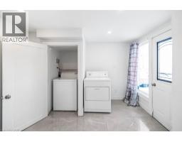 3pc Bathroom - 100 Green Mountain Road E, Stoney Creek, ON L8J2W4 Photo 9