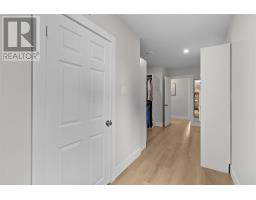20 Thorburn Road thumbnail 18