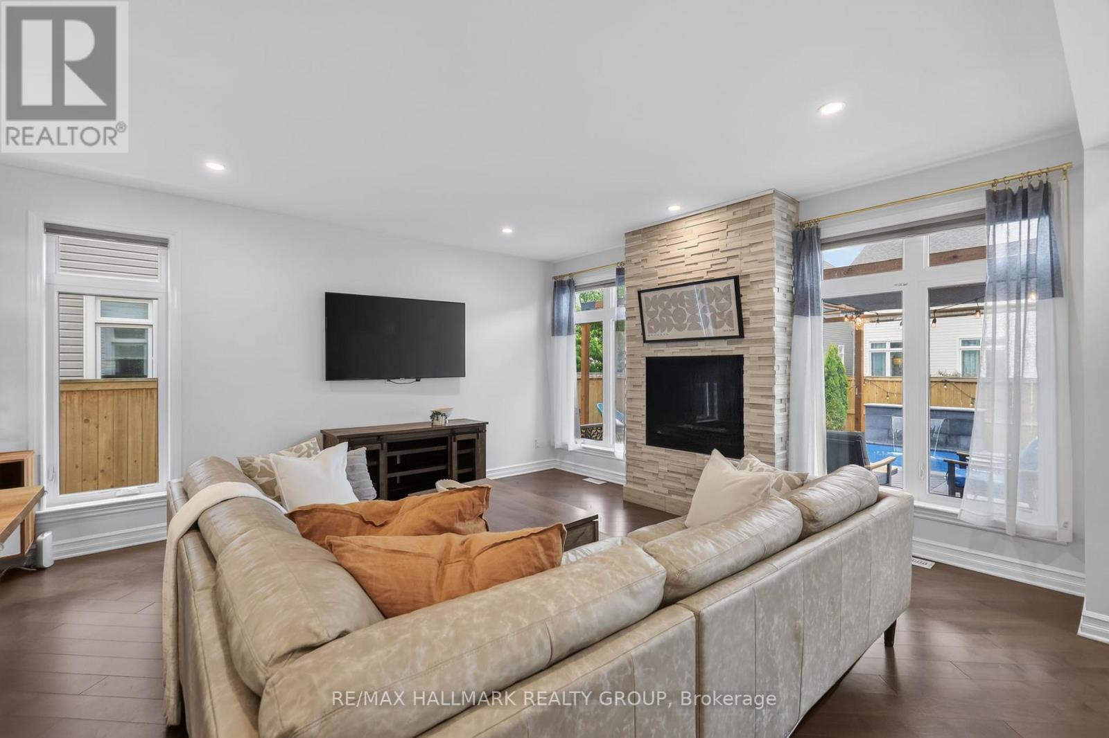 4 Bed, 4 Bath House for Sale in Ottawa – 878 EXCURSION WAY, Ottawa – MLS# X13632904 - Image 10