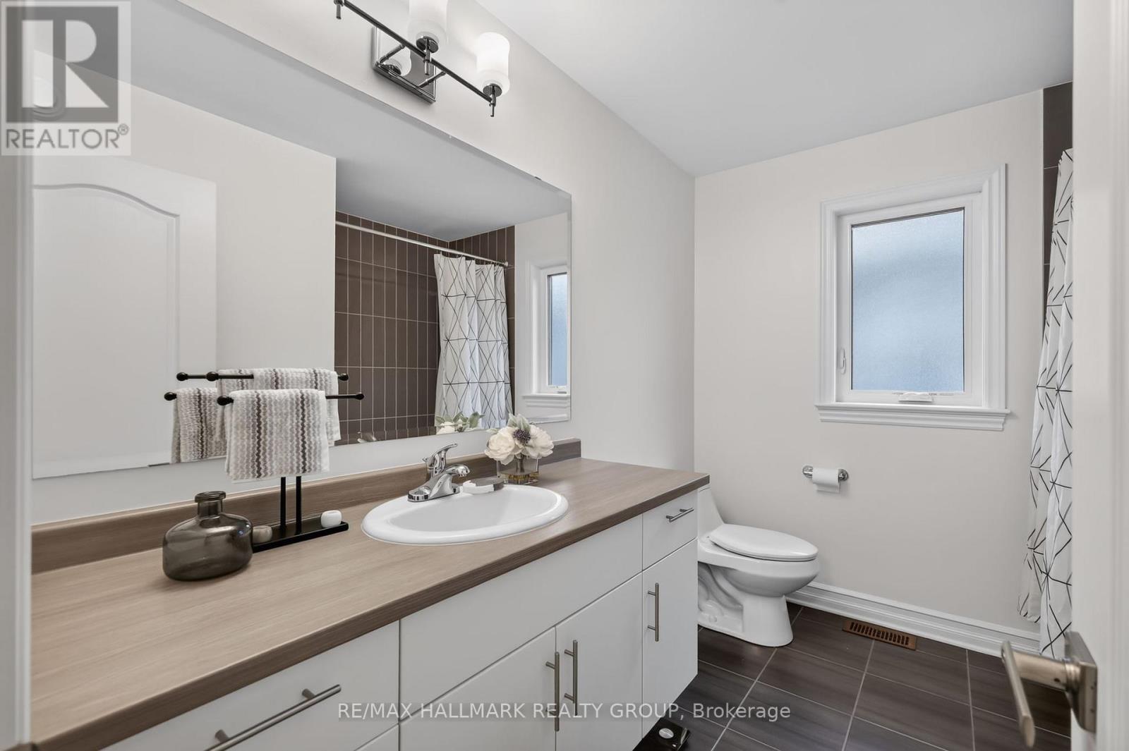 4 Bed, 4 Bath House for Sale in Ottawa – 878 EXCURSION WAY, Ottawa – MLS# X13632904 - Image 36