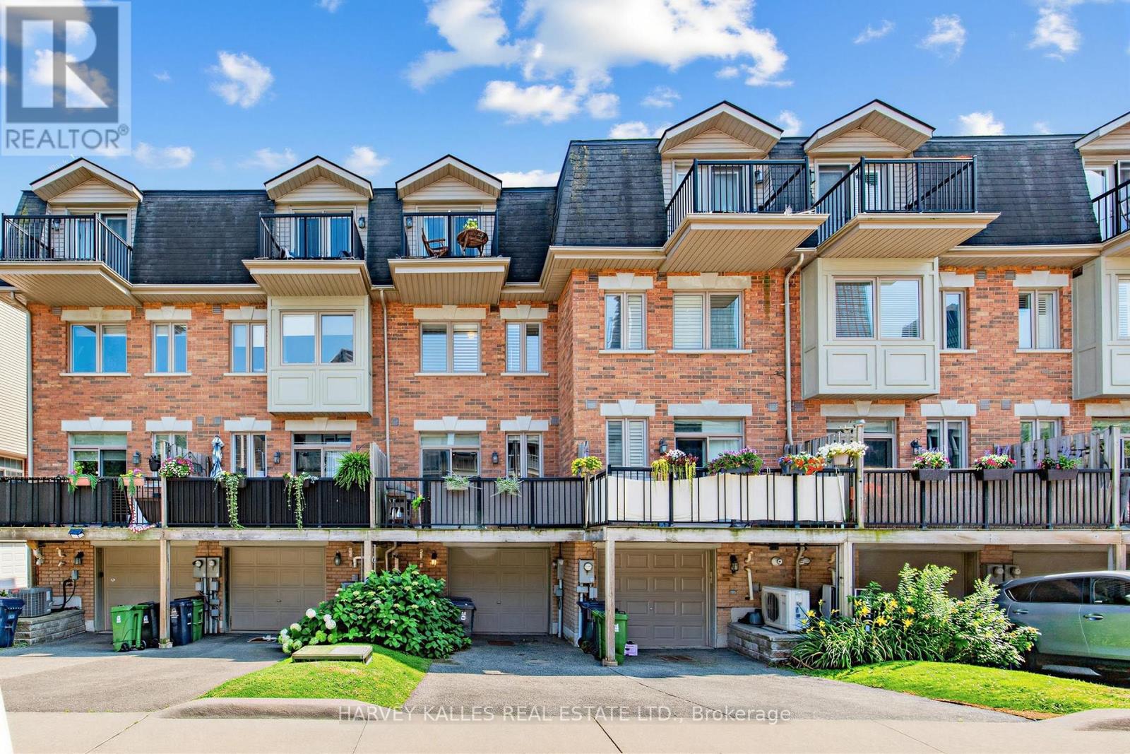18 SARGENT LANE - 22