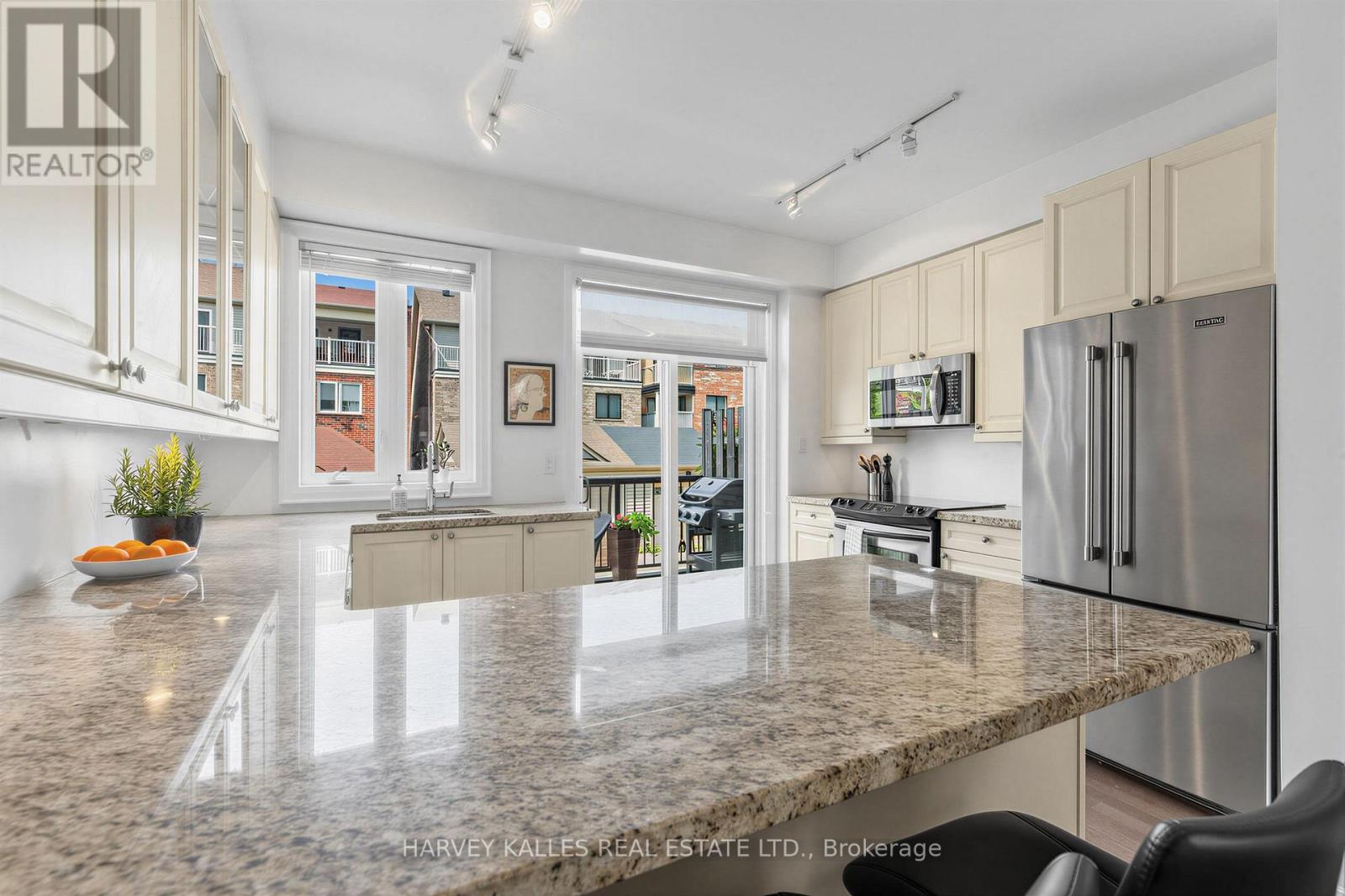 18 SARGENT LANE - Image 6