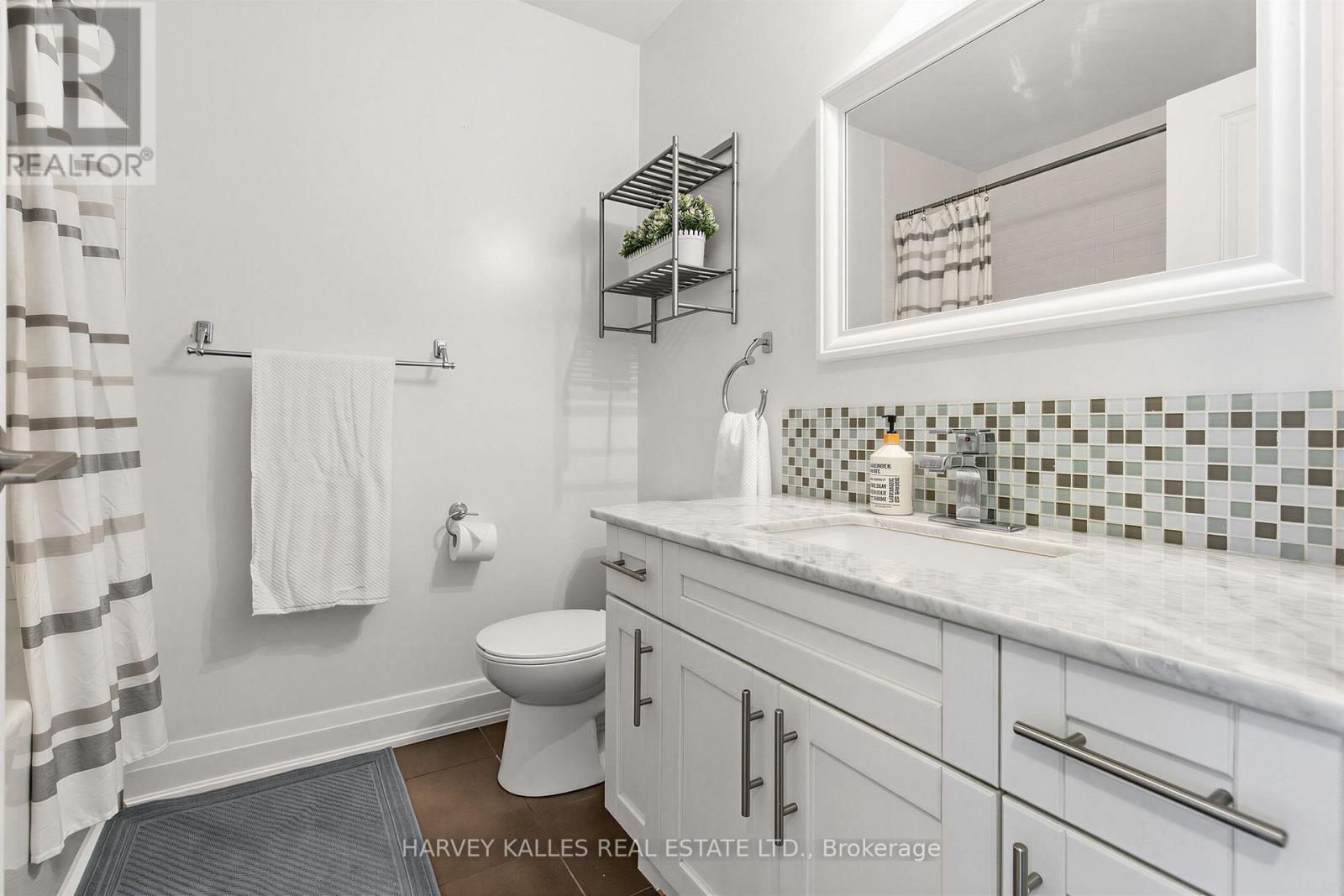 18 SARGENT LANE - Image 8