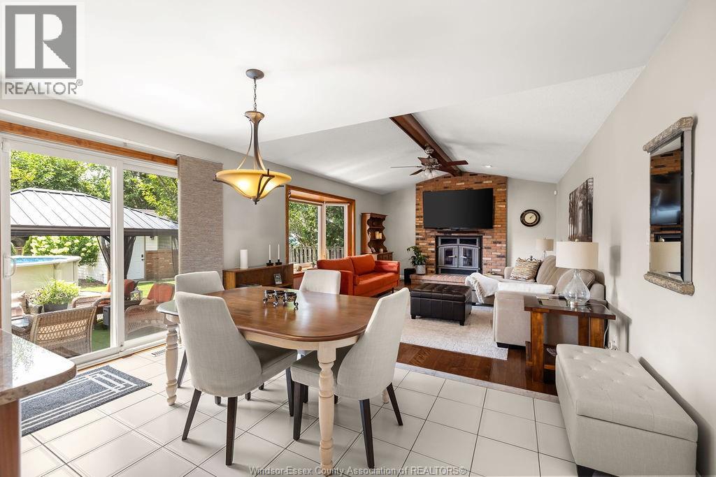 2137 EDGEMORE AVENUE - 13
