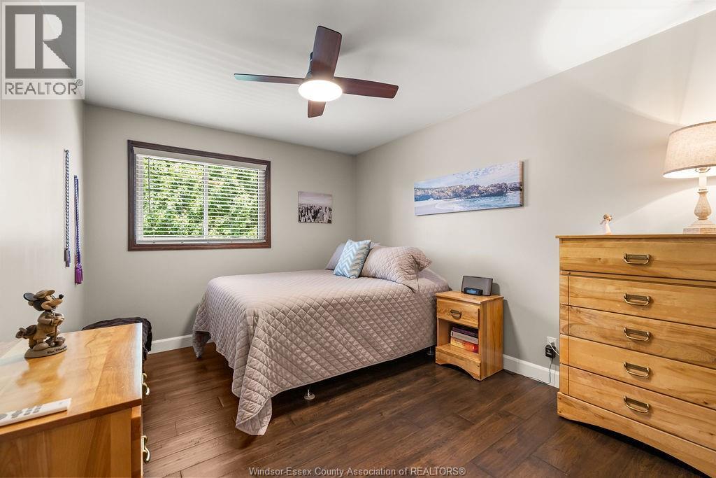 2137 EDGEMORE AVENUE - Image 25