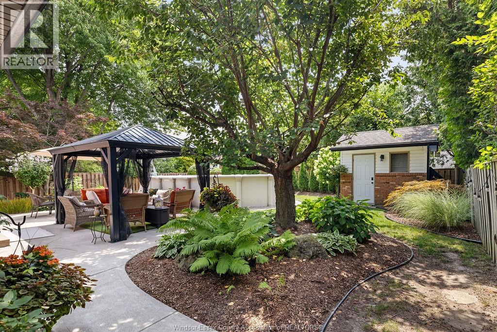 2137 EDGEMORE AVENUE - Image 39