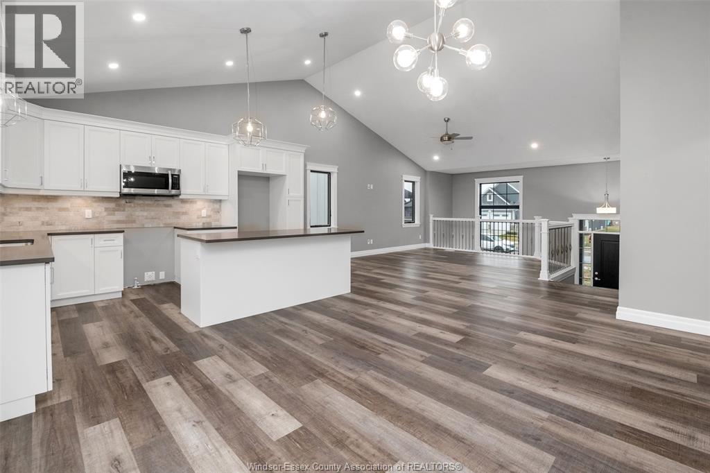 52 BELLEVIEW DRIVE - 11
